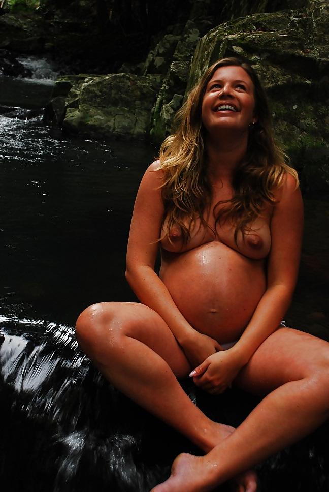 25P Pregnant & Cute 39