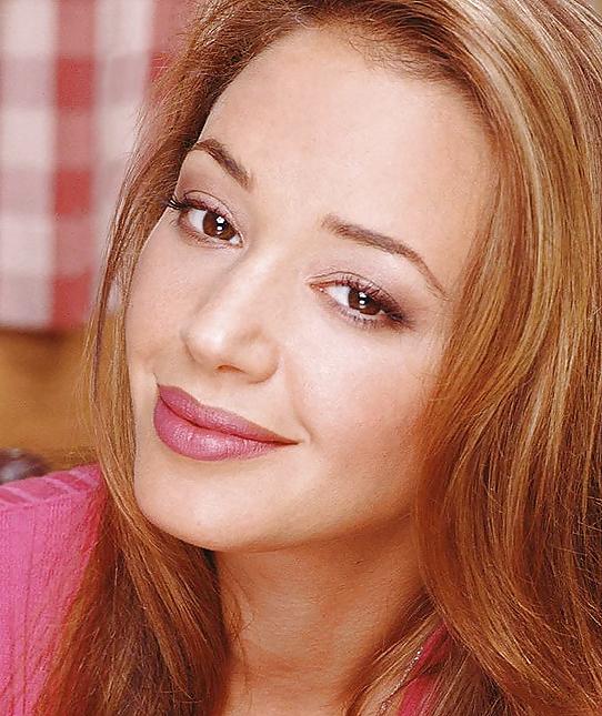 14P Pretty Celeb Faces I Jack Off To