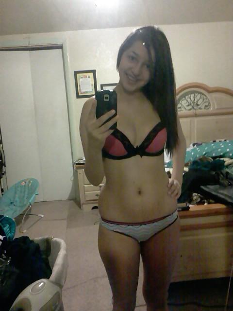 25P Cute Amateurs with braces 