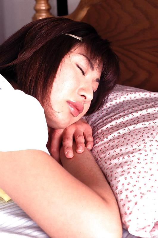 25P Japanese young girl NAORI