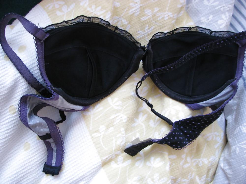 22P Very sexy amateur thong & bra drawer
