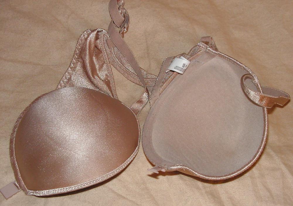 22P Very sexy amateur thong & bra drawer