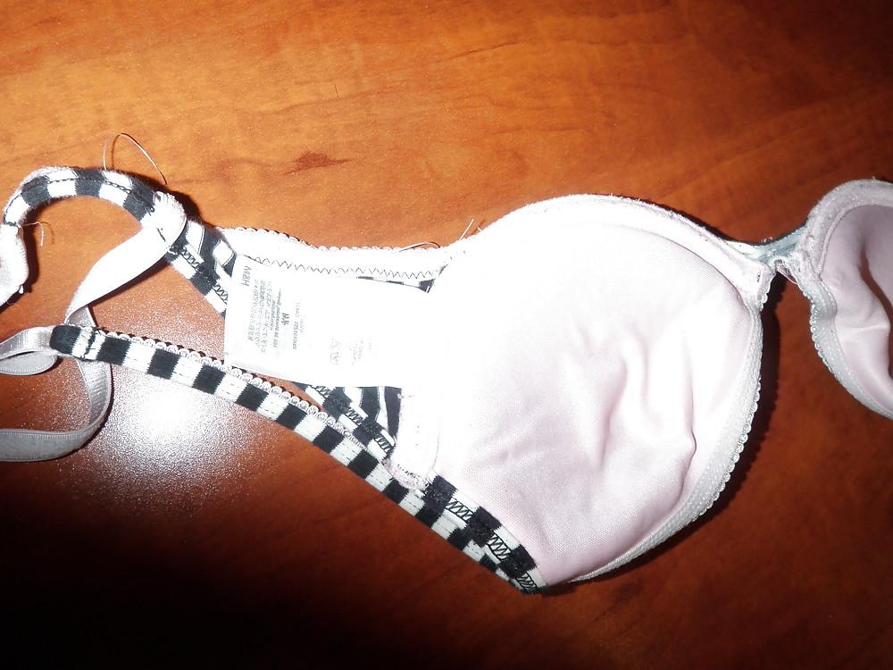 22P Very sexy amateur thong & bra drawer