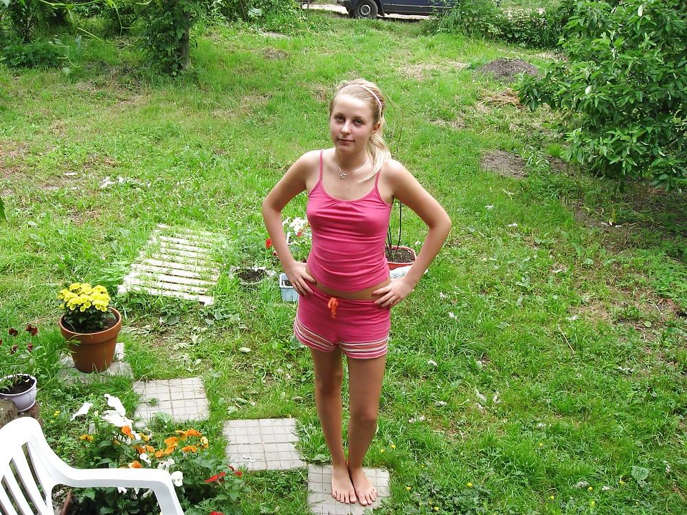 15P Who Needs A Bra