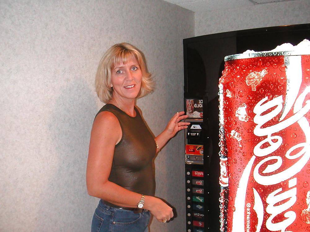 24P She forgot her bra 48.
