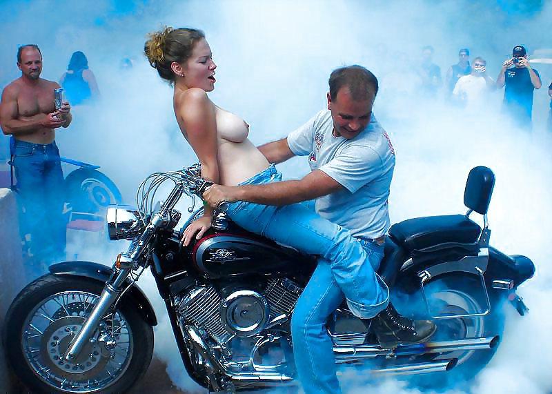 25P Old biker's visual reminders