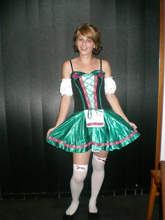 25P Aussie Slut Brook! (Comment,degrade and cum on her?)
