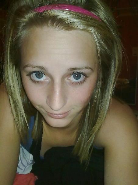 25P Aussie Slut Brook! (Comment,degrade and cum on her?)