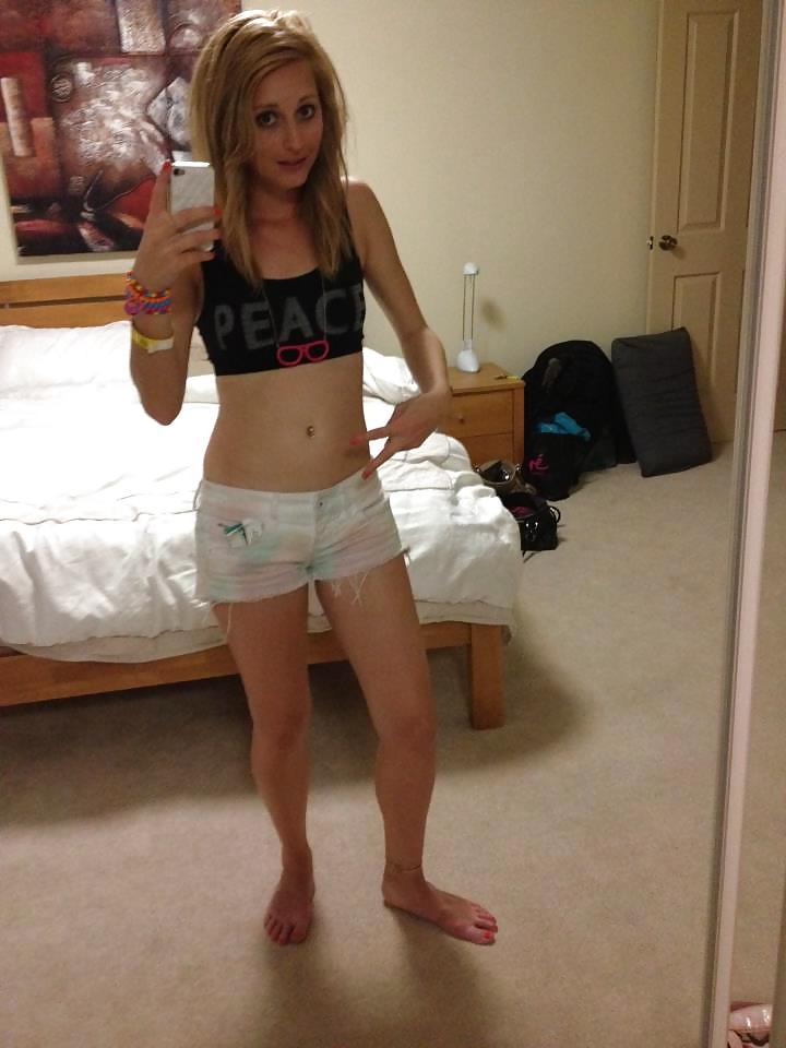 25P Aussie Slut Brook! (Comment,degrade and cum on her?)