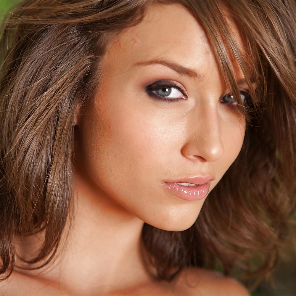 25P Hot-Pretty Faces