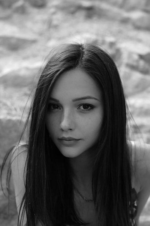 25P Hot-Pretty Faces