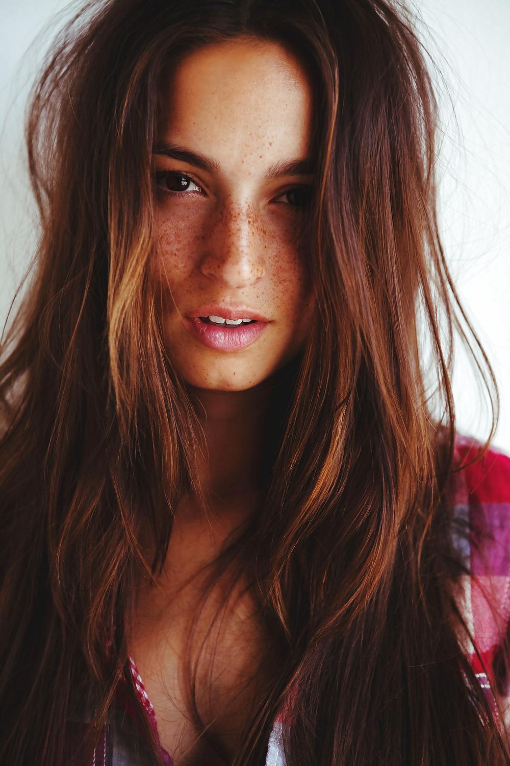 25P Hot-Pretty Faces
