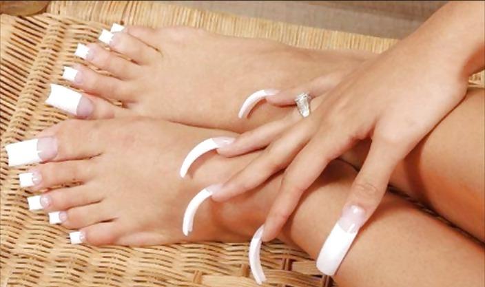 25P Pretty Feet