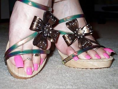 25P Pretty Feet