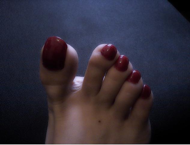 25P Pretty Feet