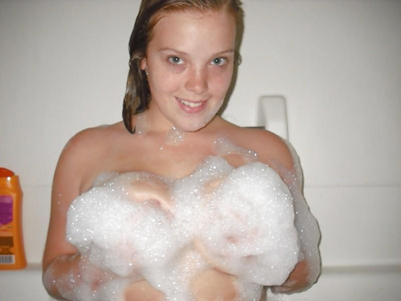 25P Busty & Pretty Homemades