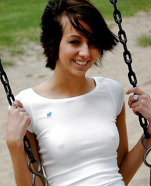 24P She forgot her bra 19.