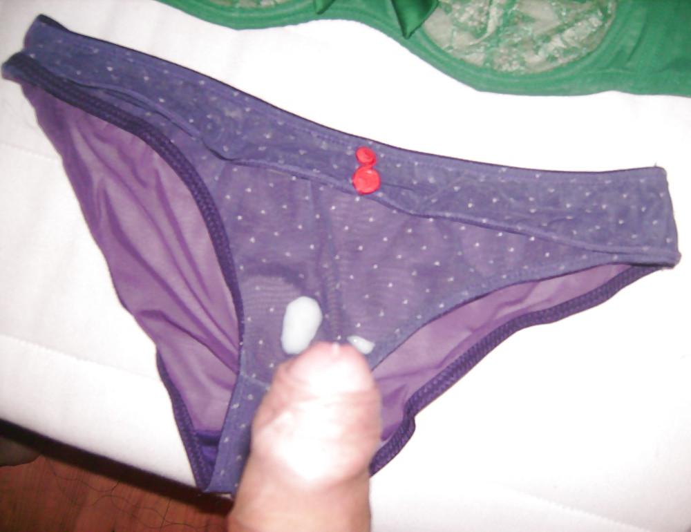 5P Cum on Eve lingerie