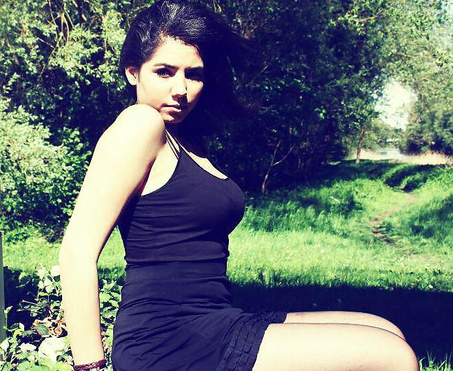 14P Oumayma Morocco Girl Cum On Her
