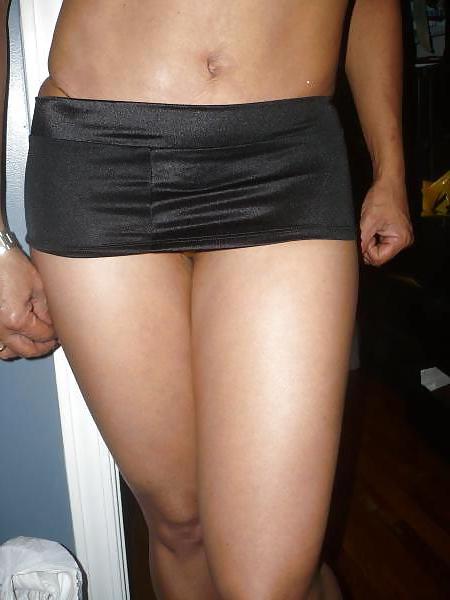 25P Latina Milf in Bikini