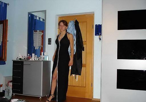 18P Amica si spoglia - Girlfriend strips