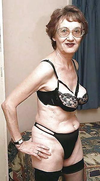 25P Granny  bra 