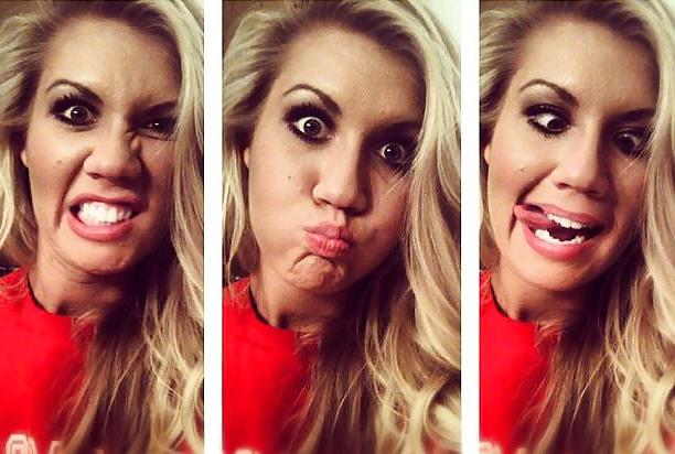 24P Beautiful Blonde Face For You To Cum On
