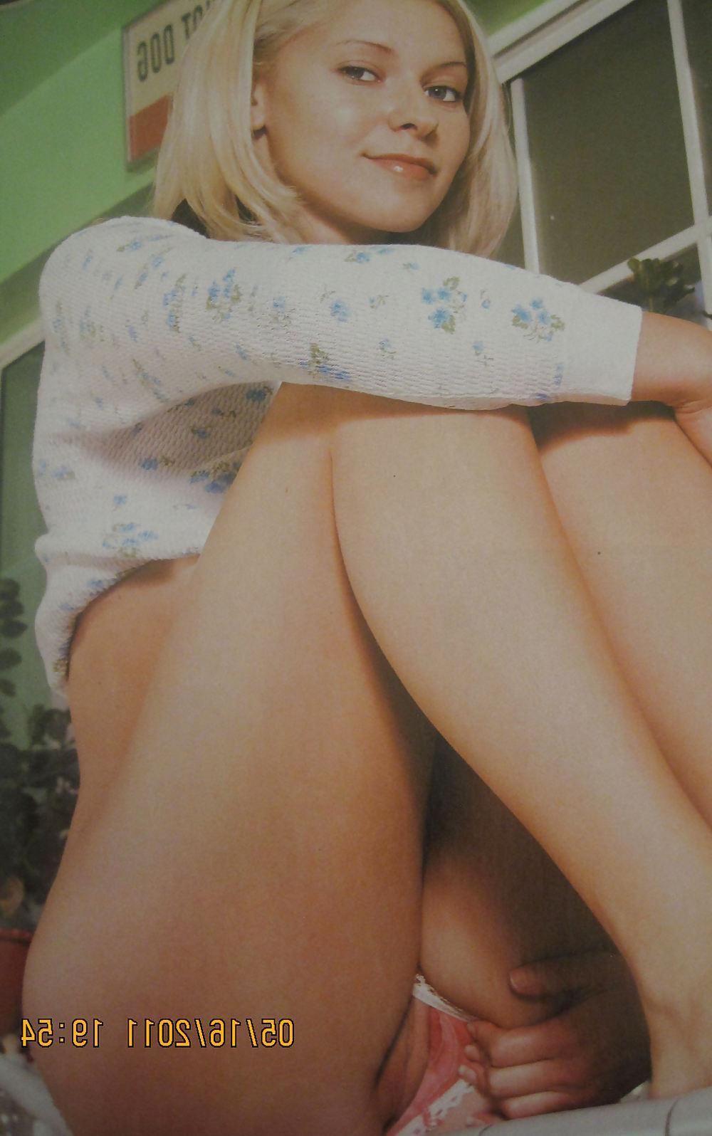 22P TEEN ASS UPSKIRT UNDIES PANTIES THONG STRIP STRIPTEASE TITS