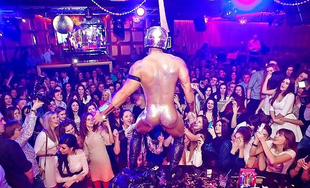 25P Real Stripp Show of Naked DJ (CFNM) II