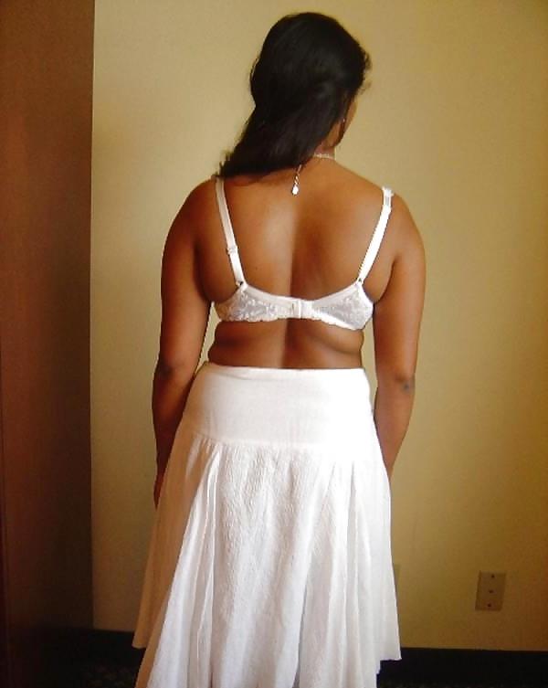 25P Indian ass aunties & cheating housewives