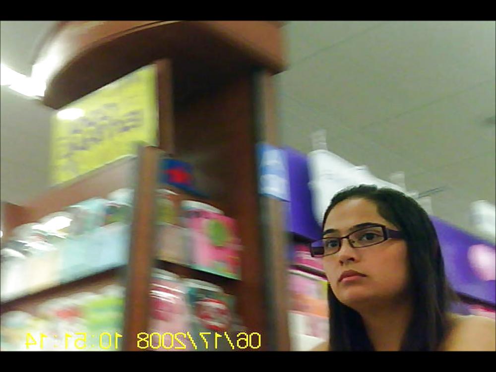 20P Latino Teen Face & Ass