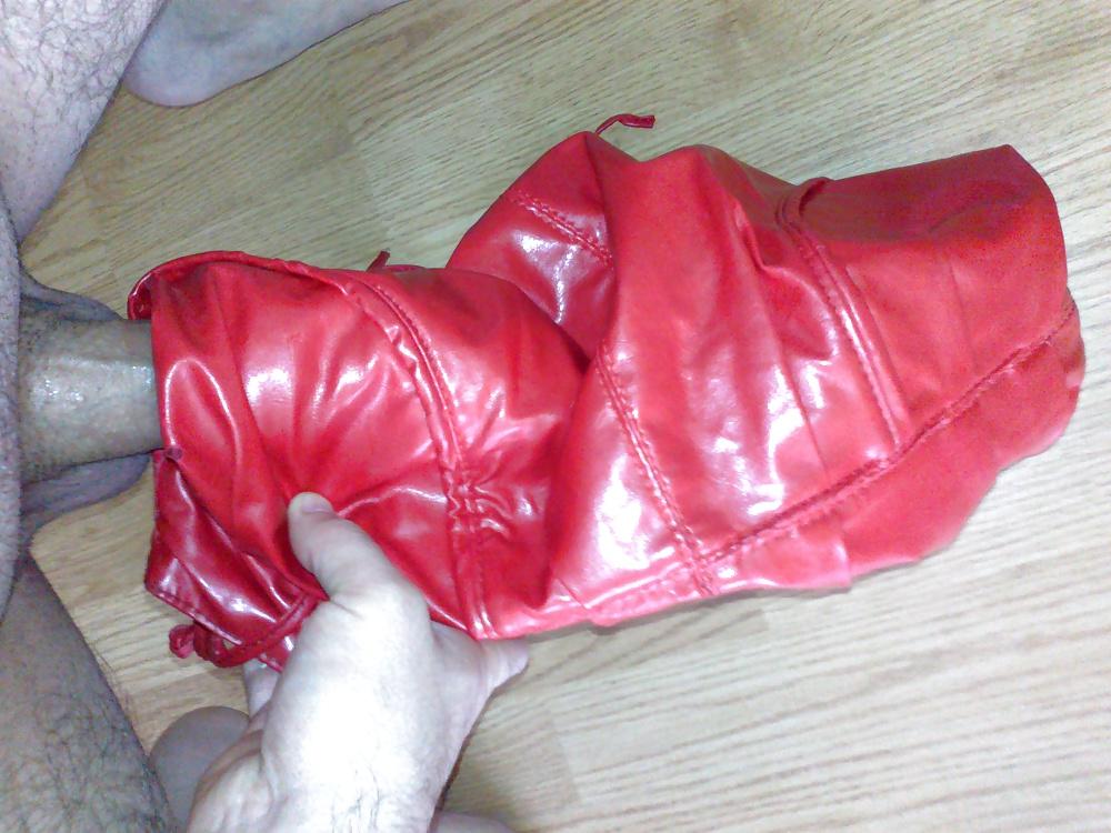25P Fucking my sister's leather bag and cum on her jacket