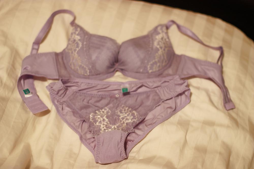 8P My sisters bra's and panty