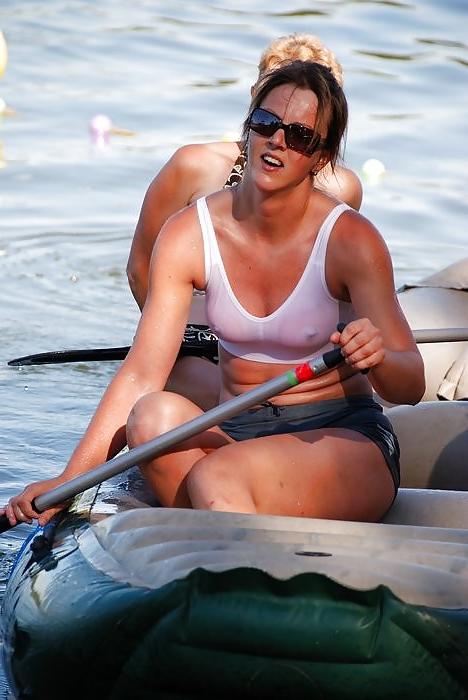 24P She forgot her bra 20.
