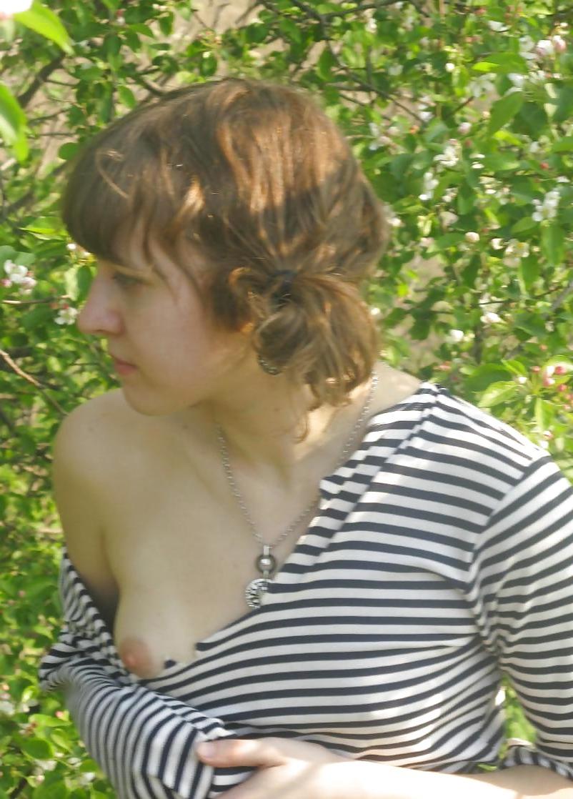 24P She forgot her bra 20.