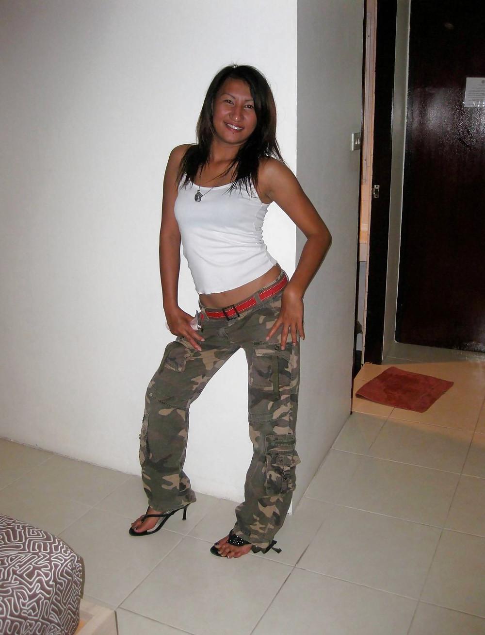 25P THAI H00KER 1