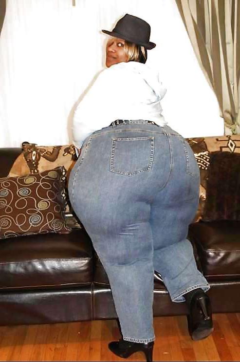 10P Huge back side !