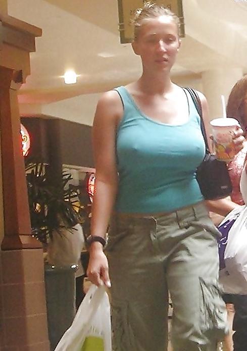 23P She forgot her bra 32.