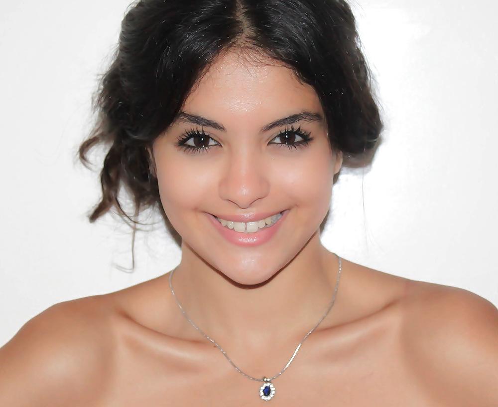23P Yousra Morocco Girl Cum On Her