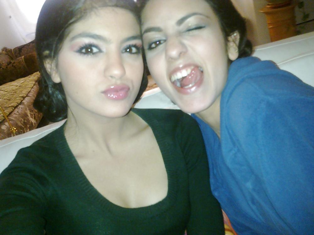 23P Yousra Morocco Girl Cum On Her