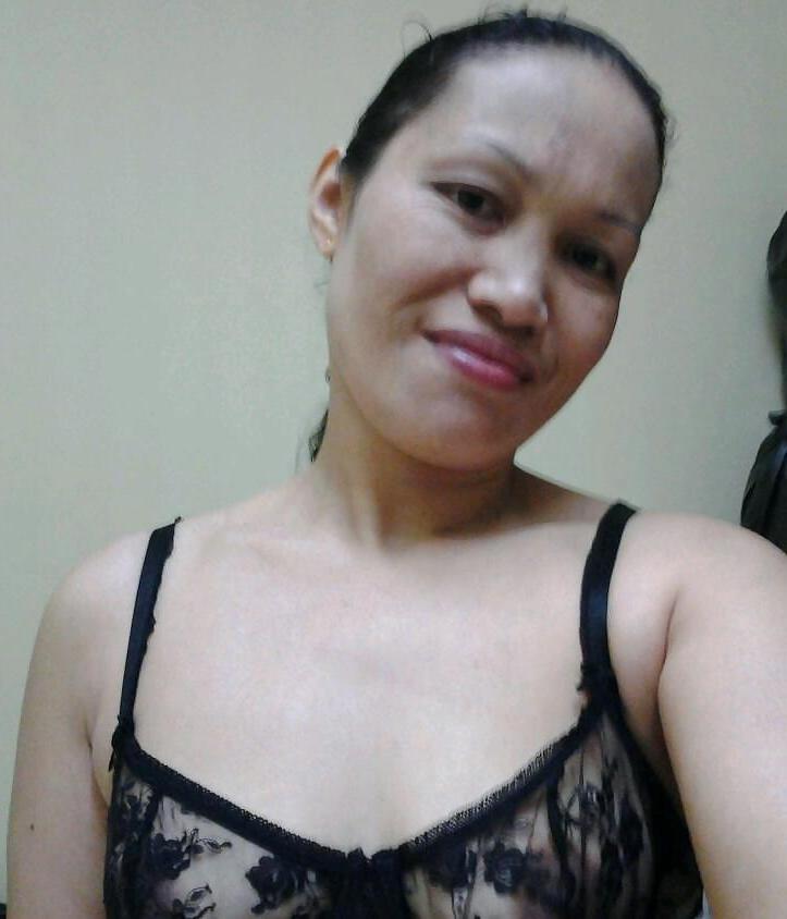 21P I am on bra and panty