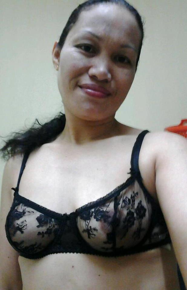 21P I am on bra and panty