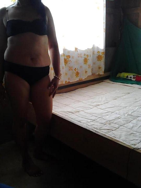 21P I am on bra and panty