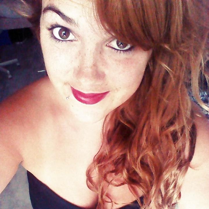 25P French Teen's Face Pics 