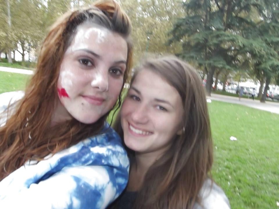 25P French Teen's Face Pics 