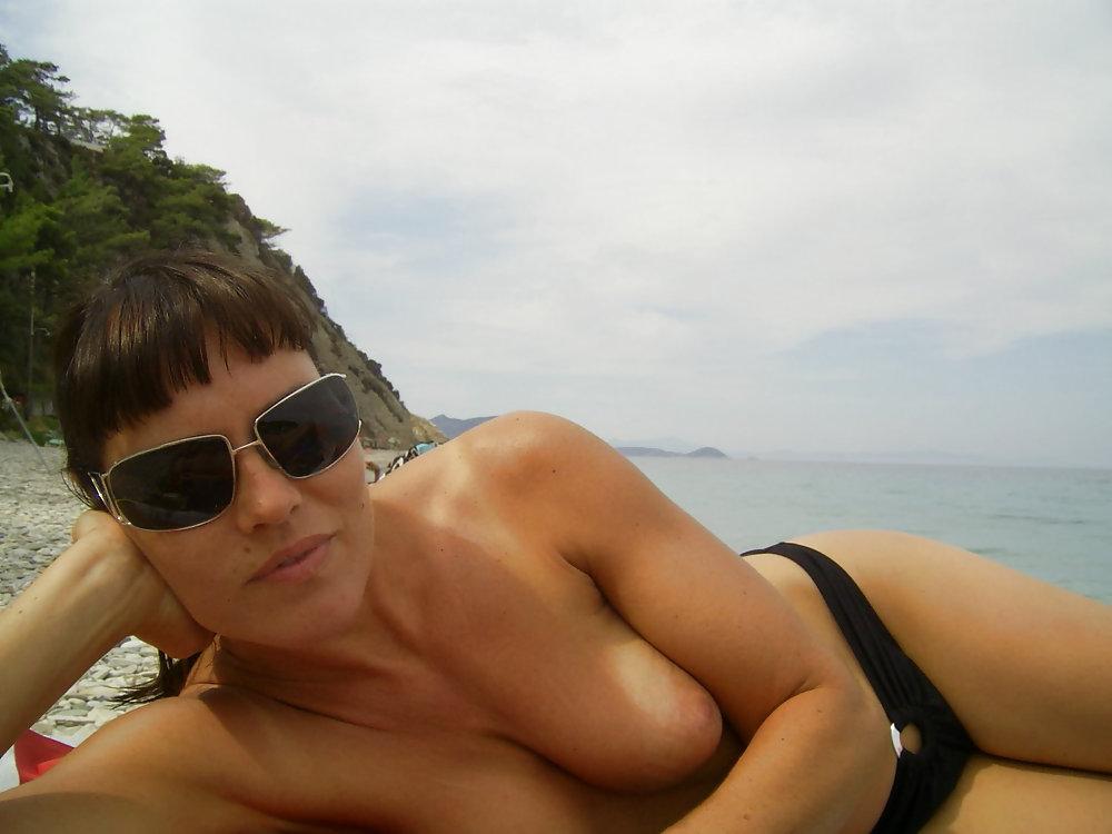 25P Please cum on me