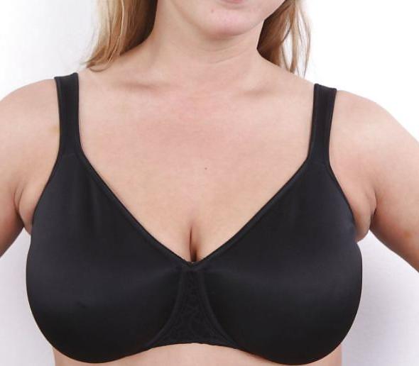 23P Chunky in bra 16