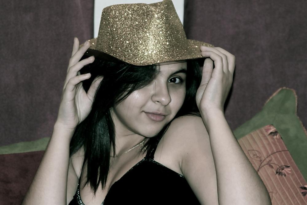 15P Safaa Morocco Girl Cum On Her