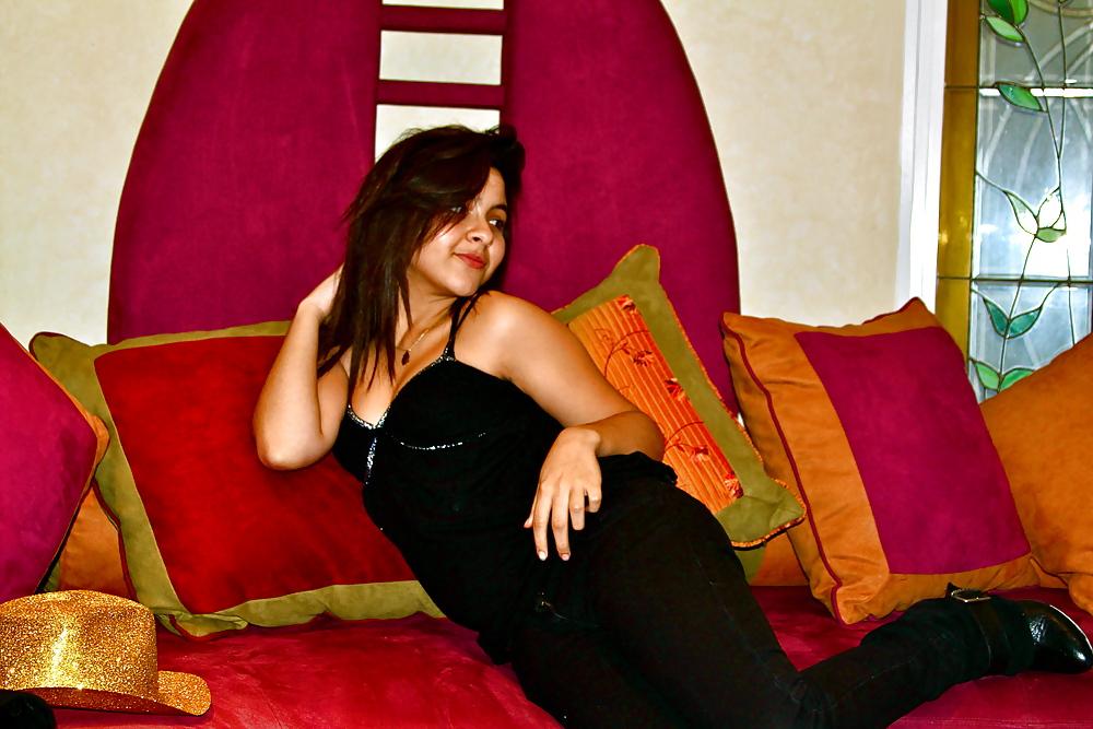 15P Safaa Morocco Girl Cum On Her