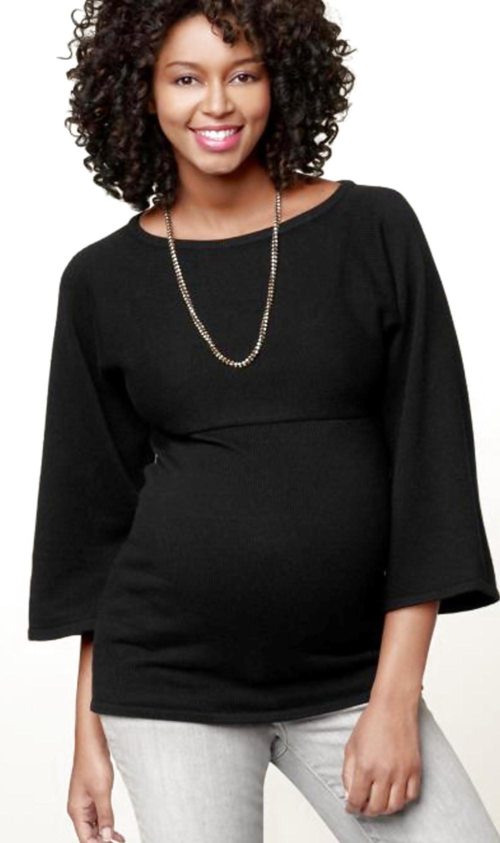 9P Sajata - Black Model's Maternity Work While Pregnant